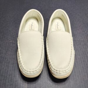 My Slippers by My Pillow Women's Beige Comfy Moccasin Leather Shoe Sz 8 LIKE NEW